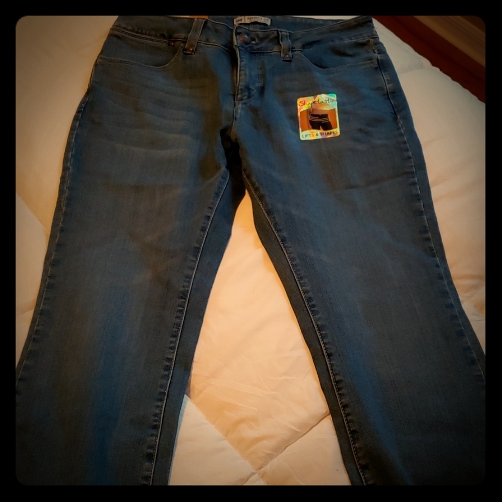 Brand new Lee Perfect Fit stretch jeans